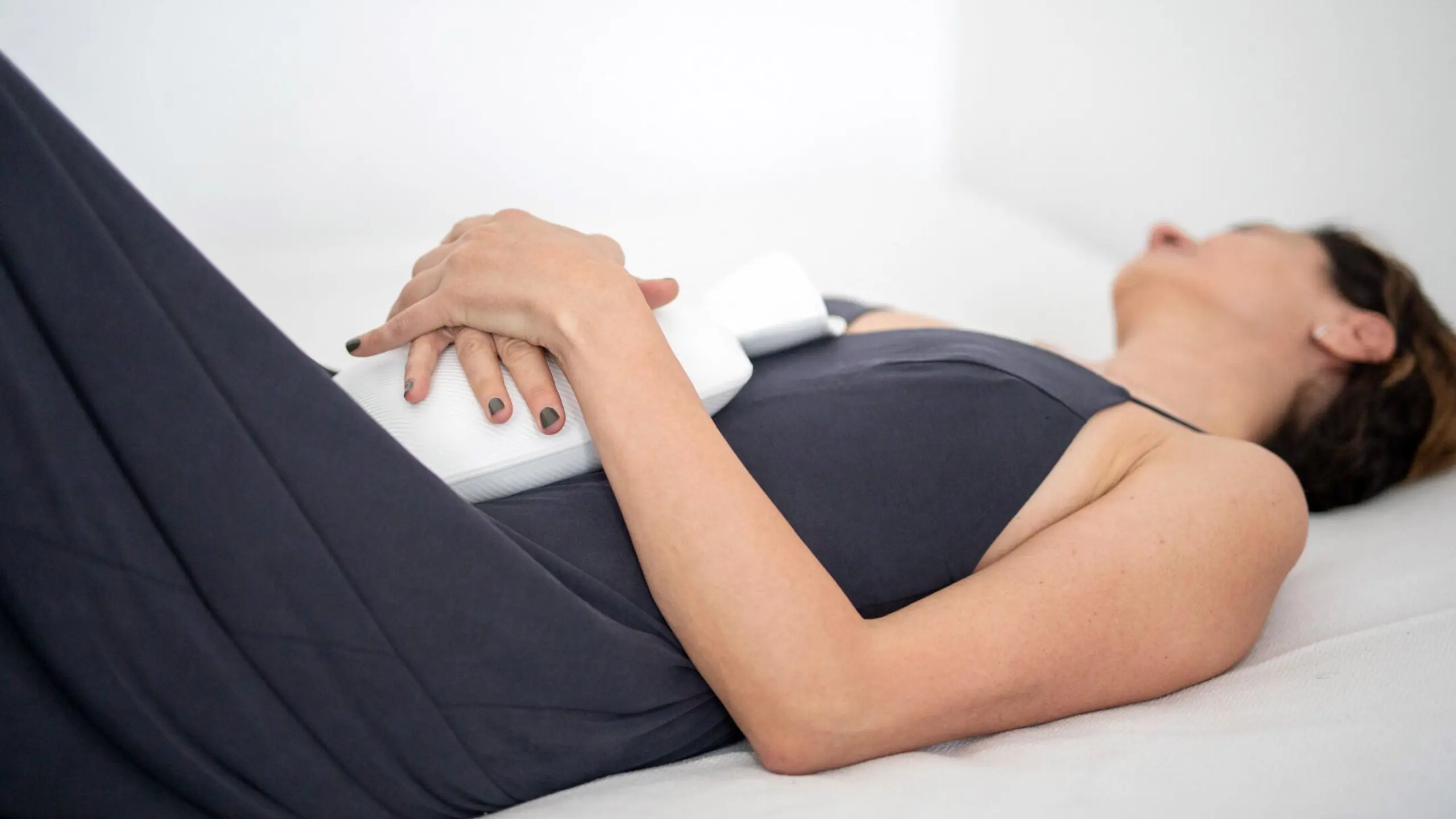 Basenentzündung - Frau mit Schmerzen