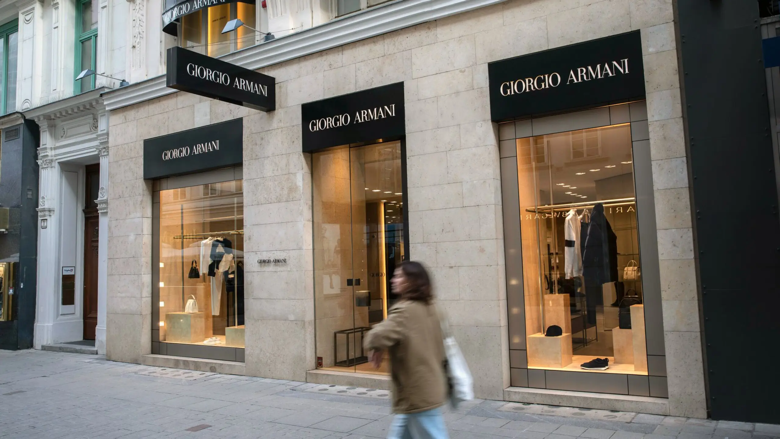 armani-shop-wien