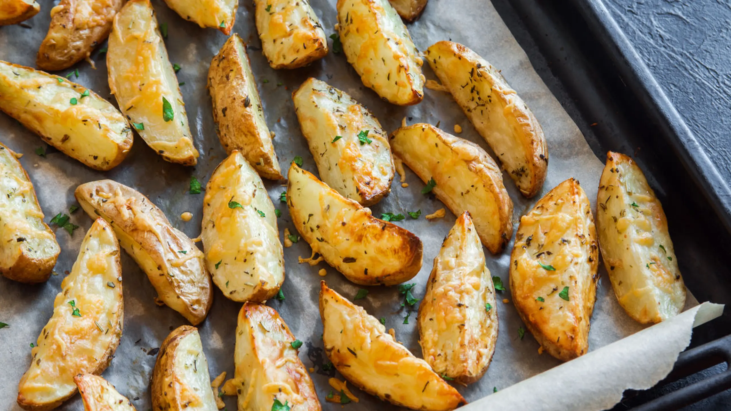 Nie mehr langweilige Ofen-Kartoffeln: 7 Varianten, die du kennen musst
