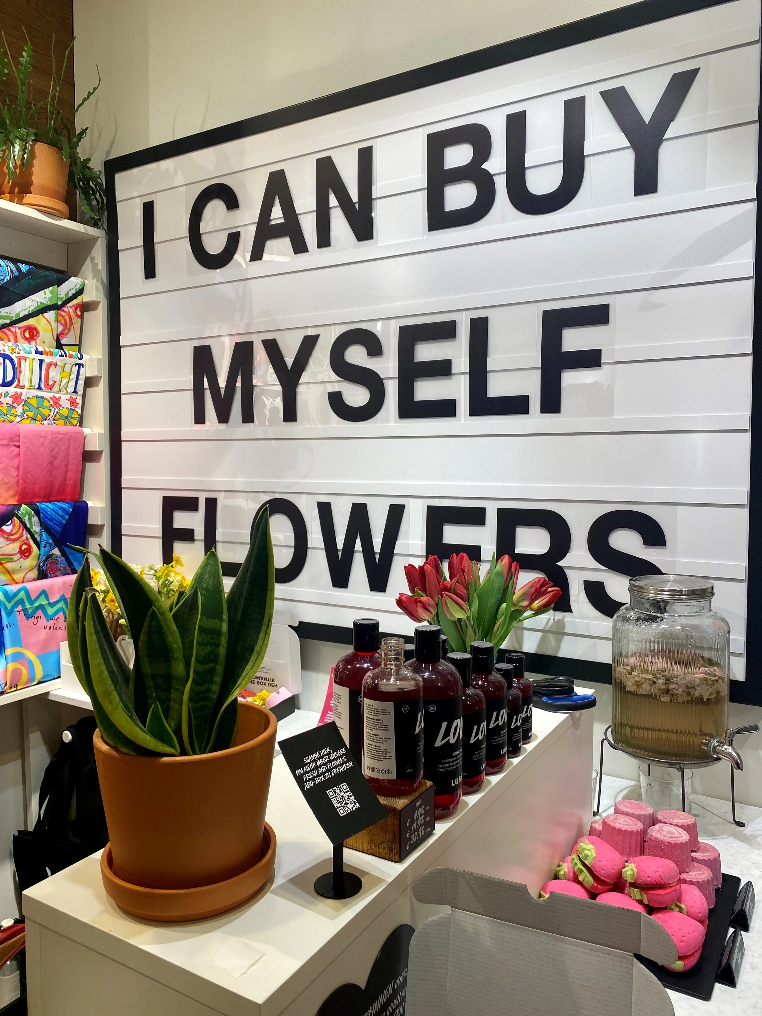 © Jennifer Hauska Blurred image background