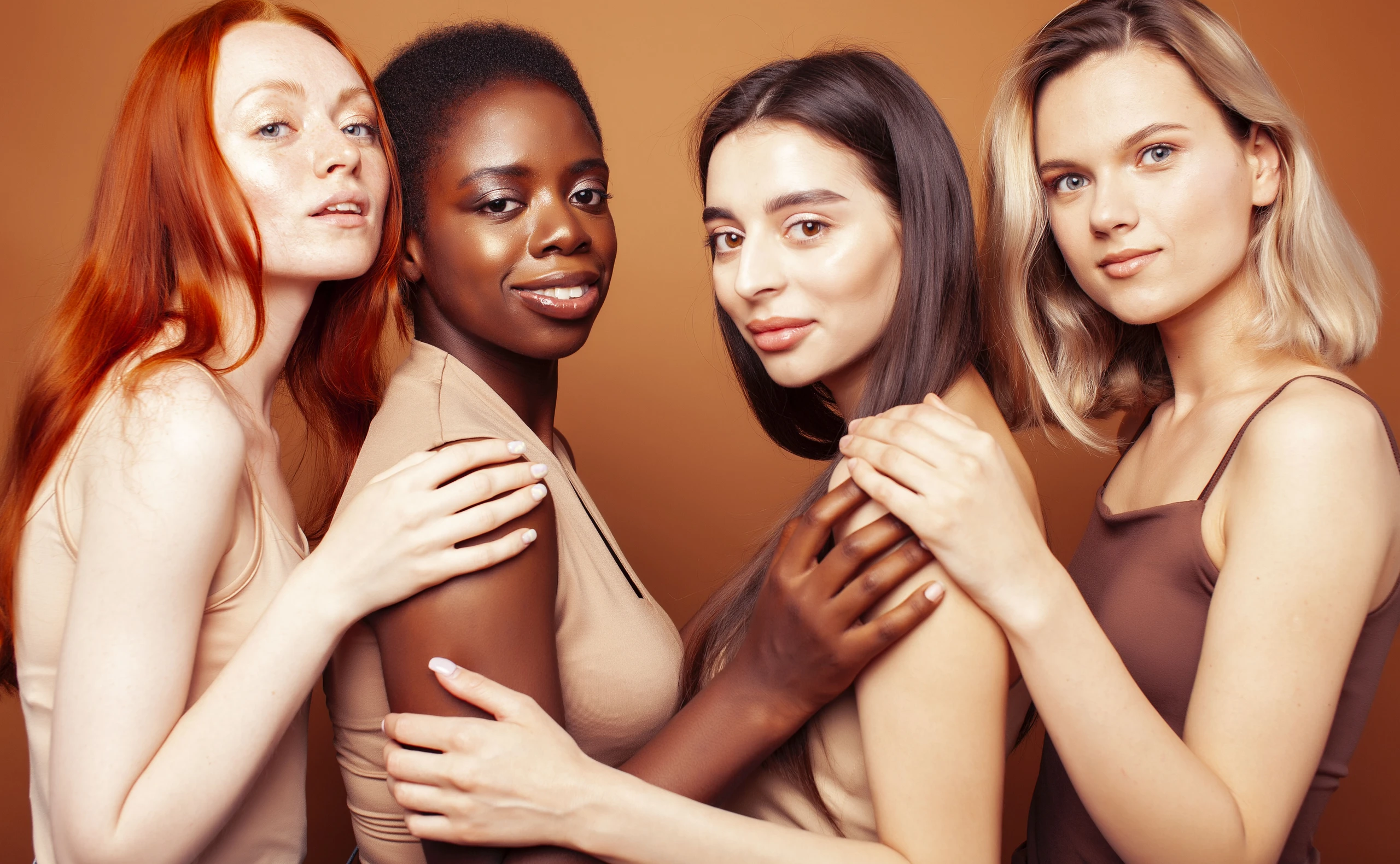 Haarfarben 2024: Mit folgenden Nuancen liegst du dieses Jahr im Trend