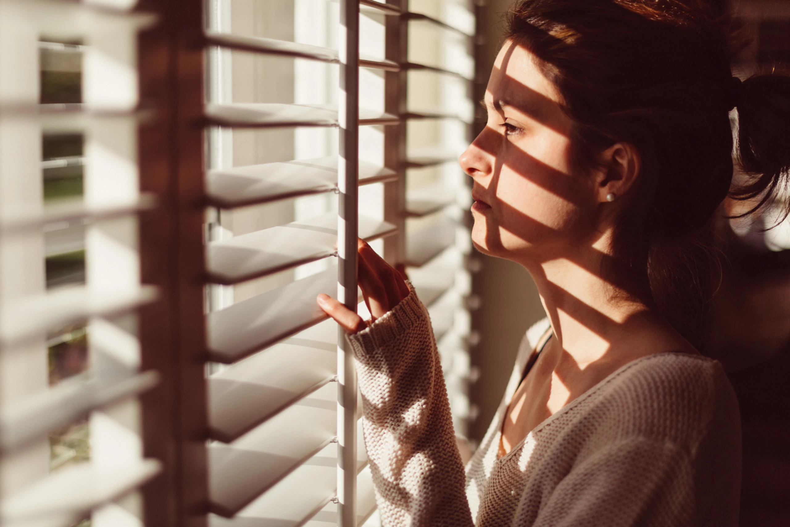 Soziale Phobie erkennen und behandeln: Expertentipps einer Psychologin