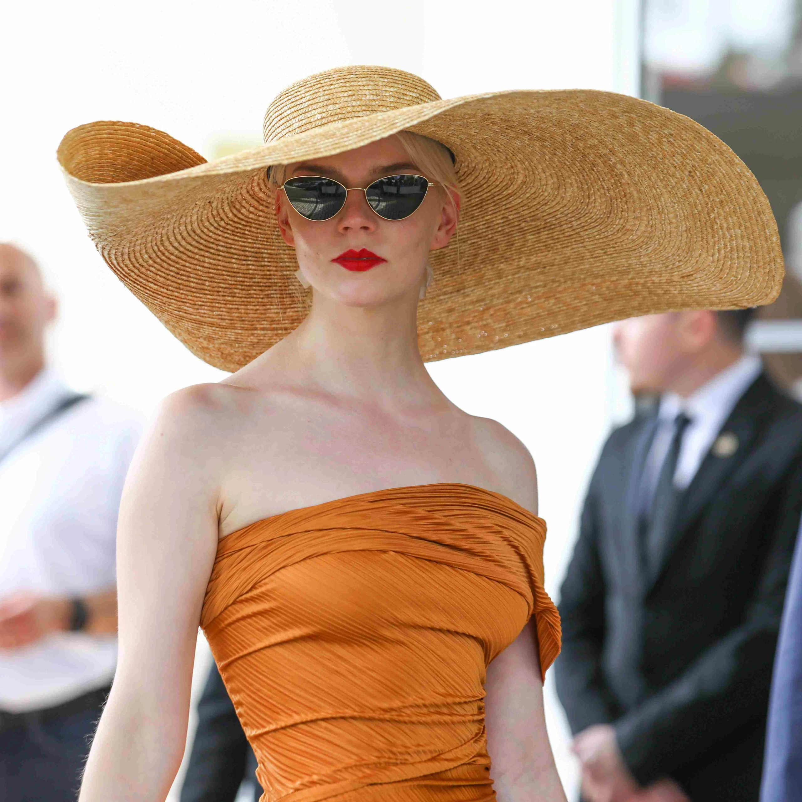 © IMAGO / ZUMA Wire Blurred image background