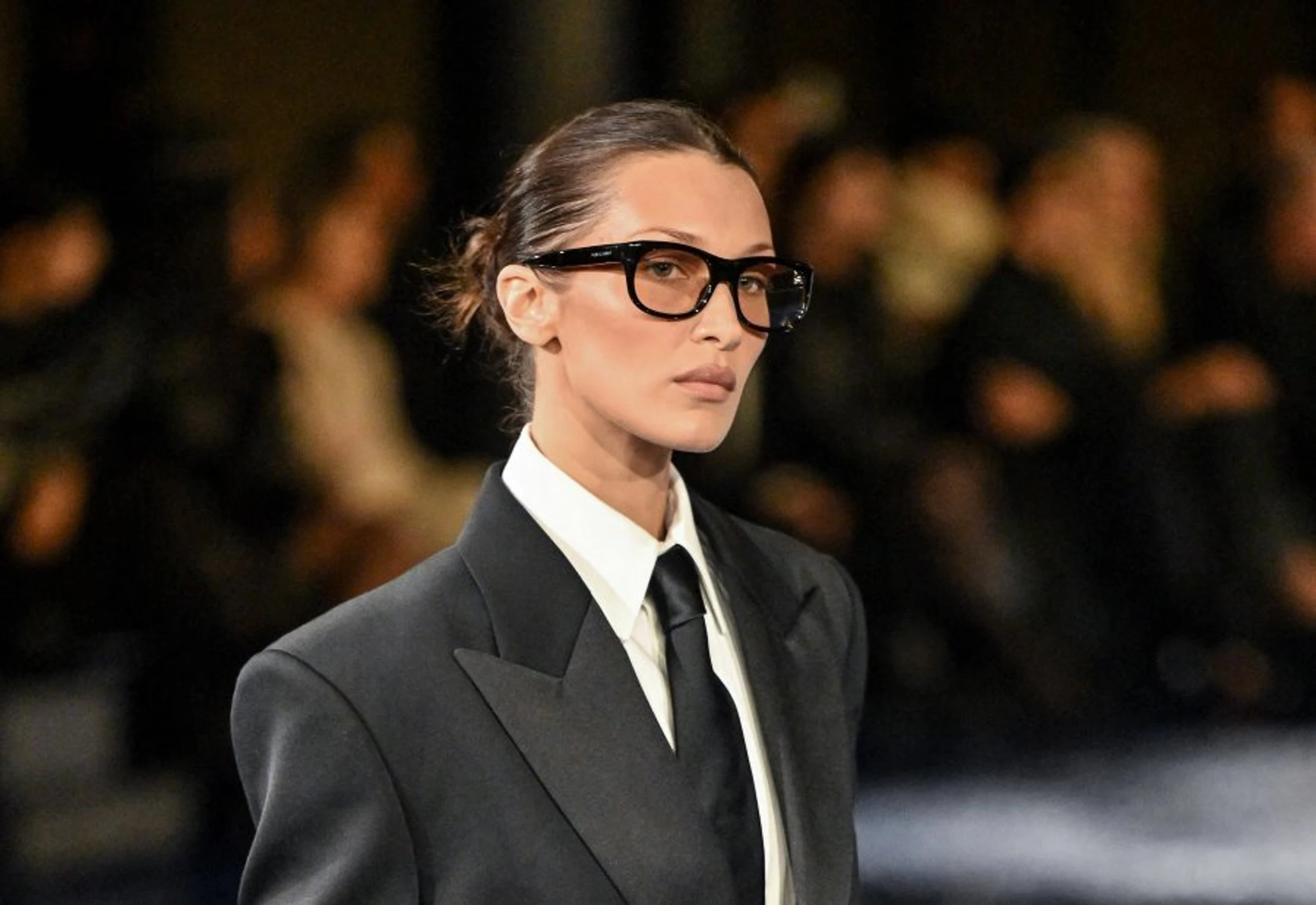 bella-hadid-ysl-paris-fashion-week