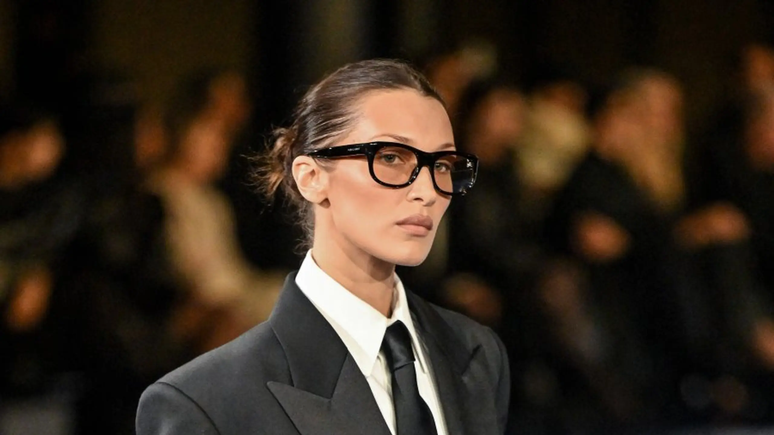 bella-hadid-ysl-paris-fashion-week