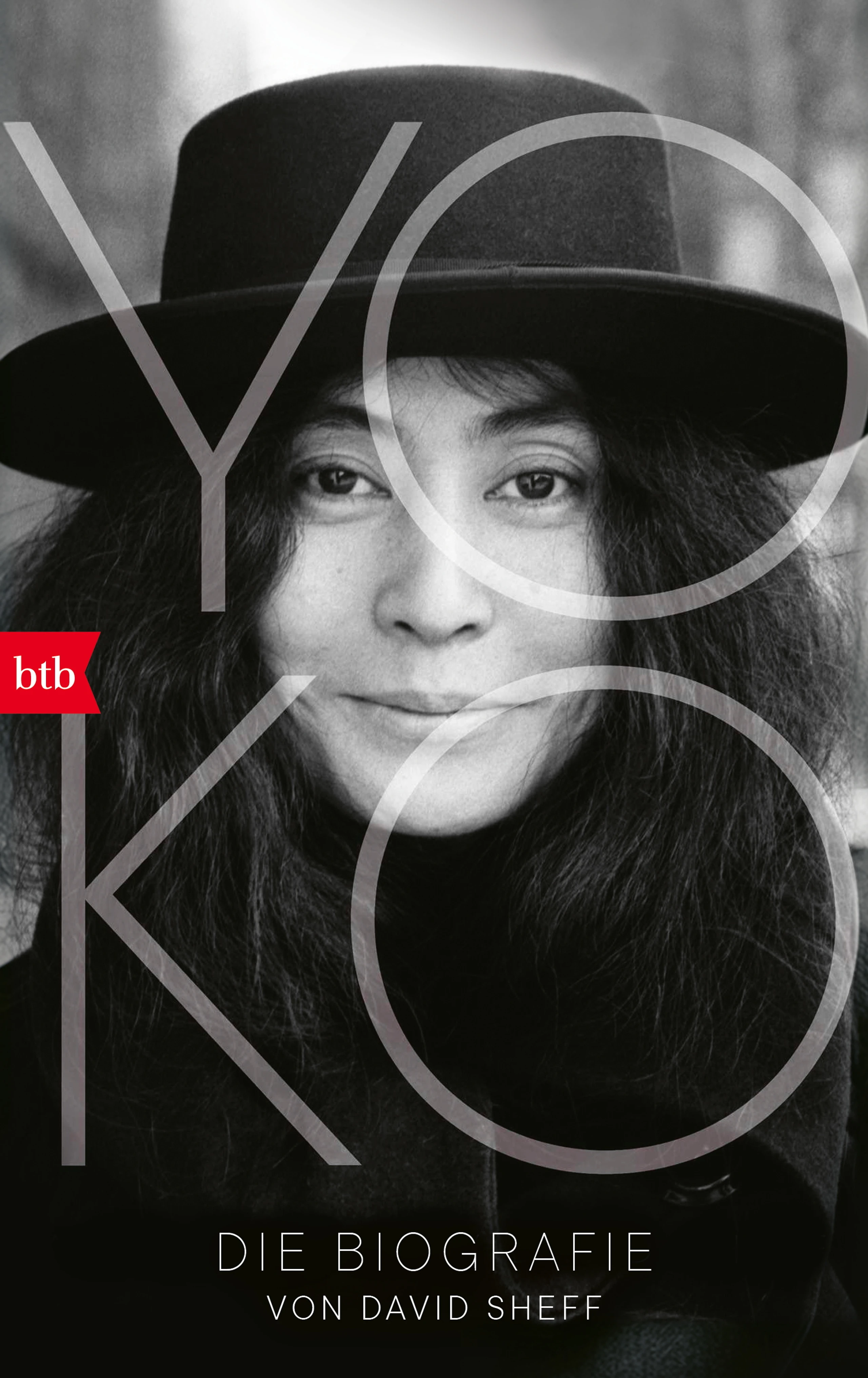 © btb Verlag Blurred image background