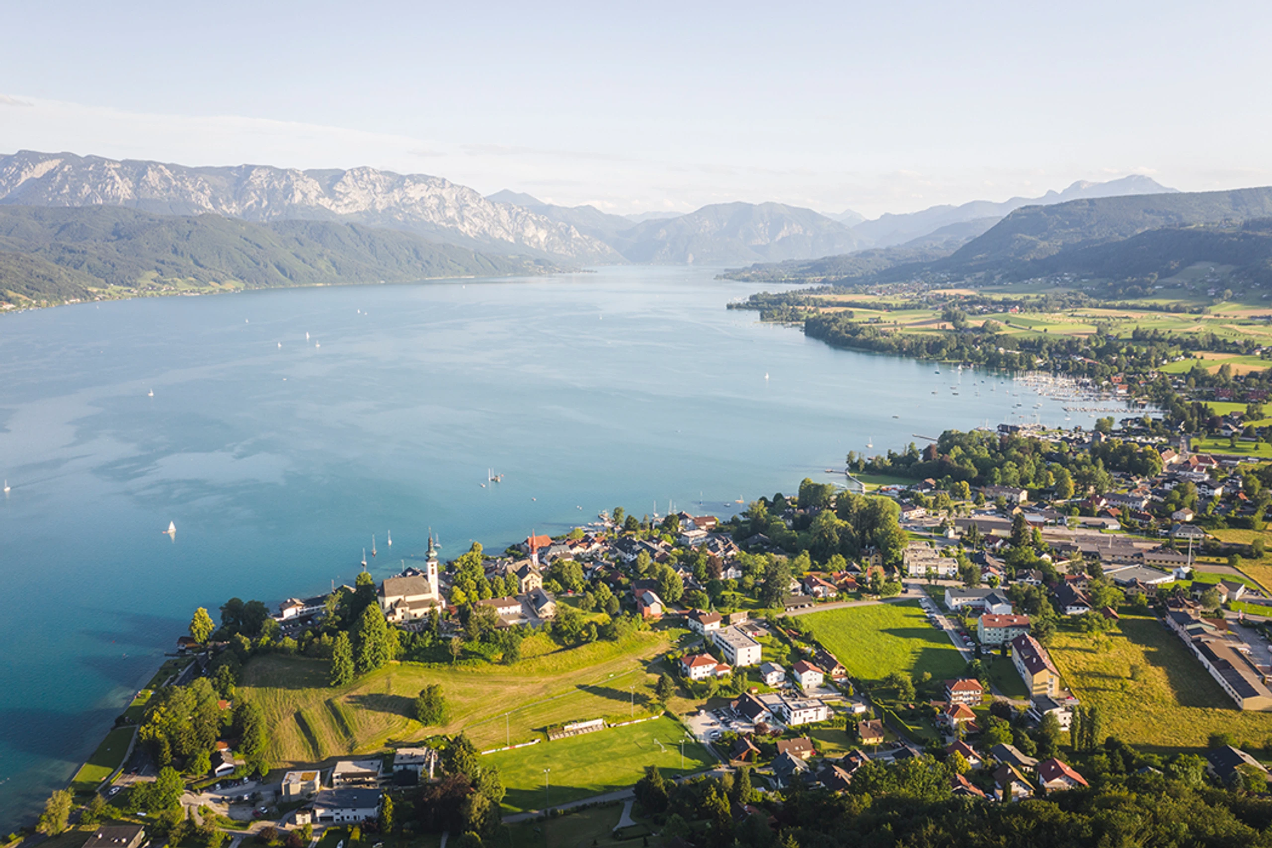 © Moritz Ablinger Blurred image background