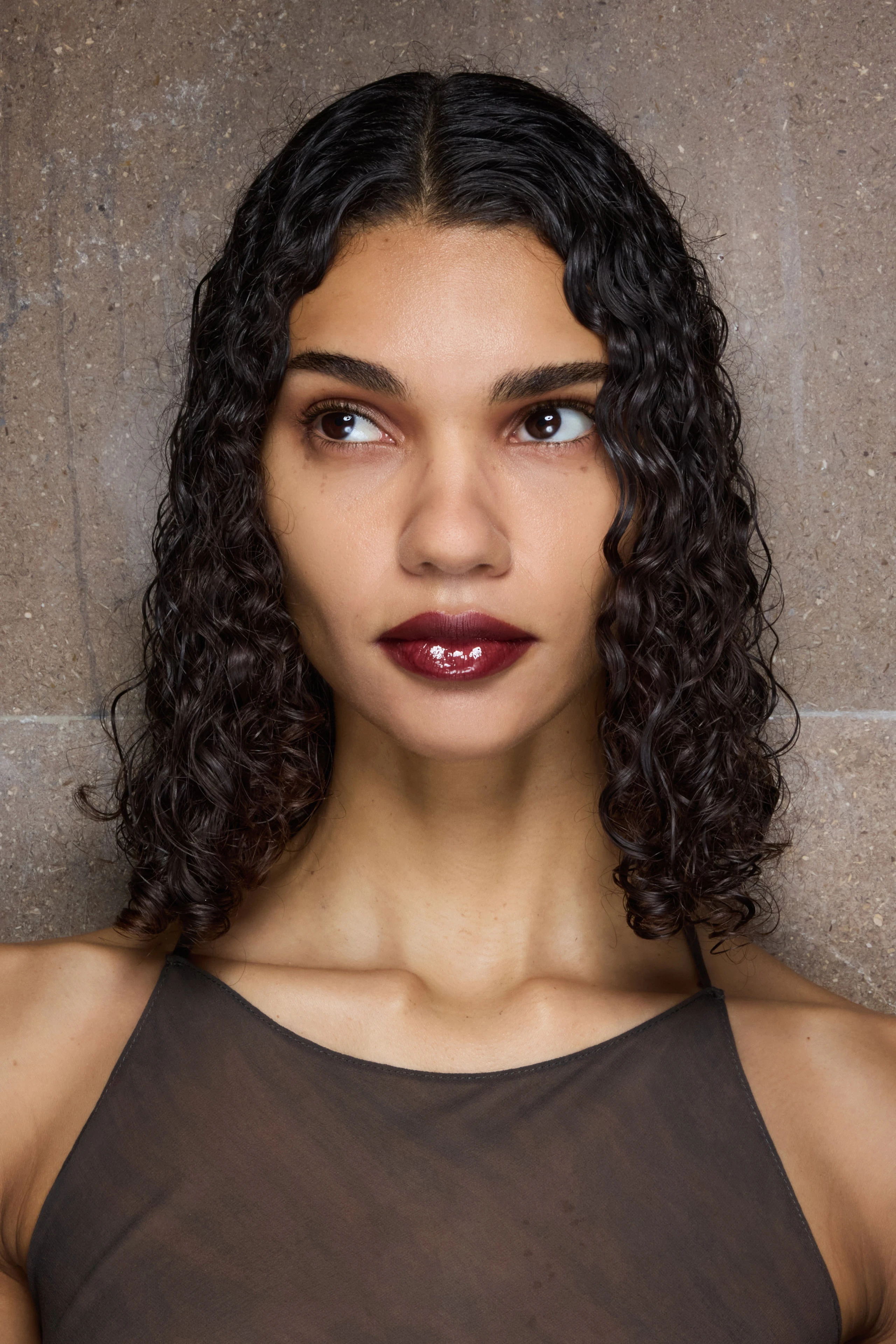 Der Make-up-Trend 2025: Gegensätze