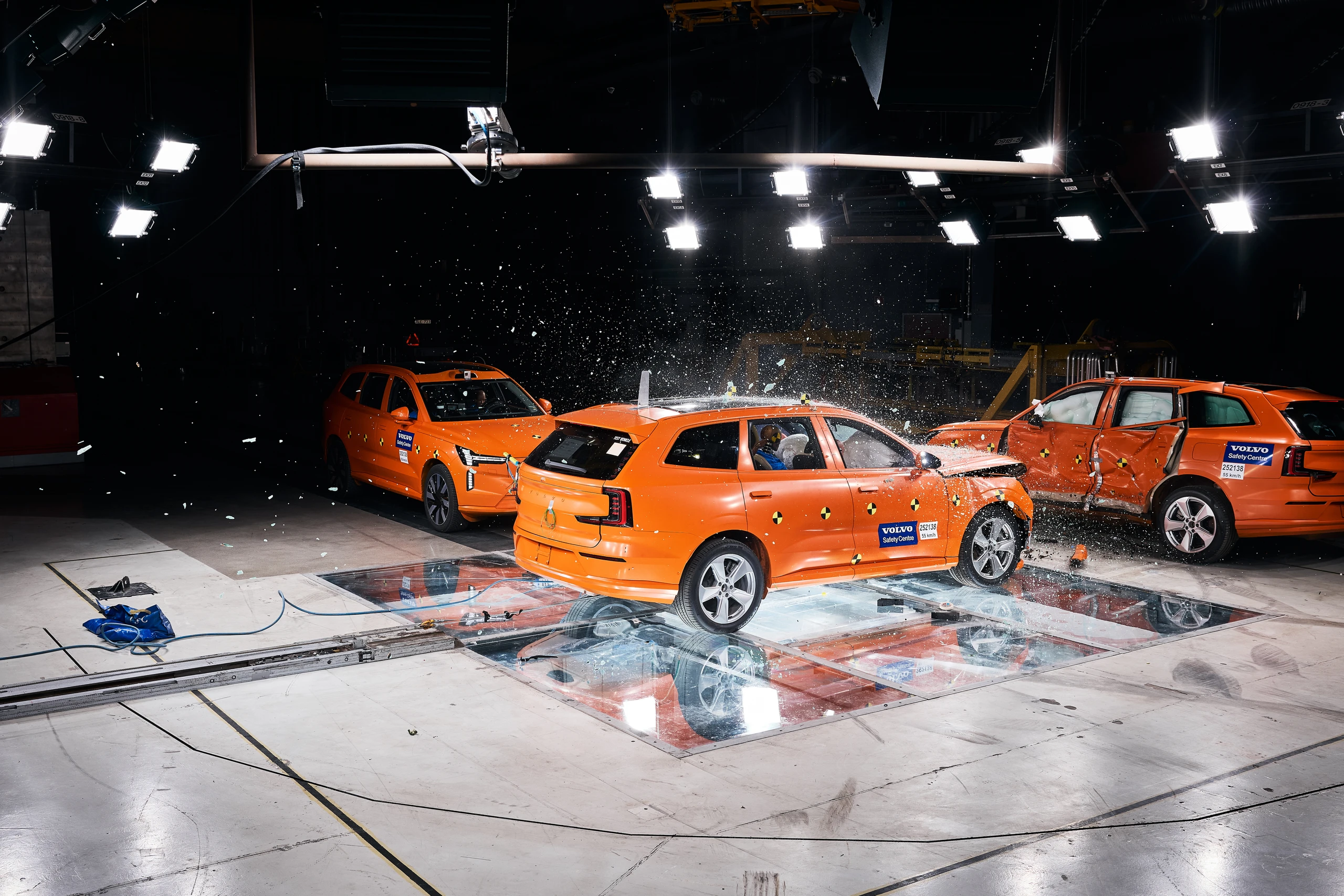 Crash Test mit drei Autos