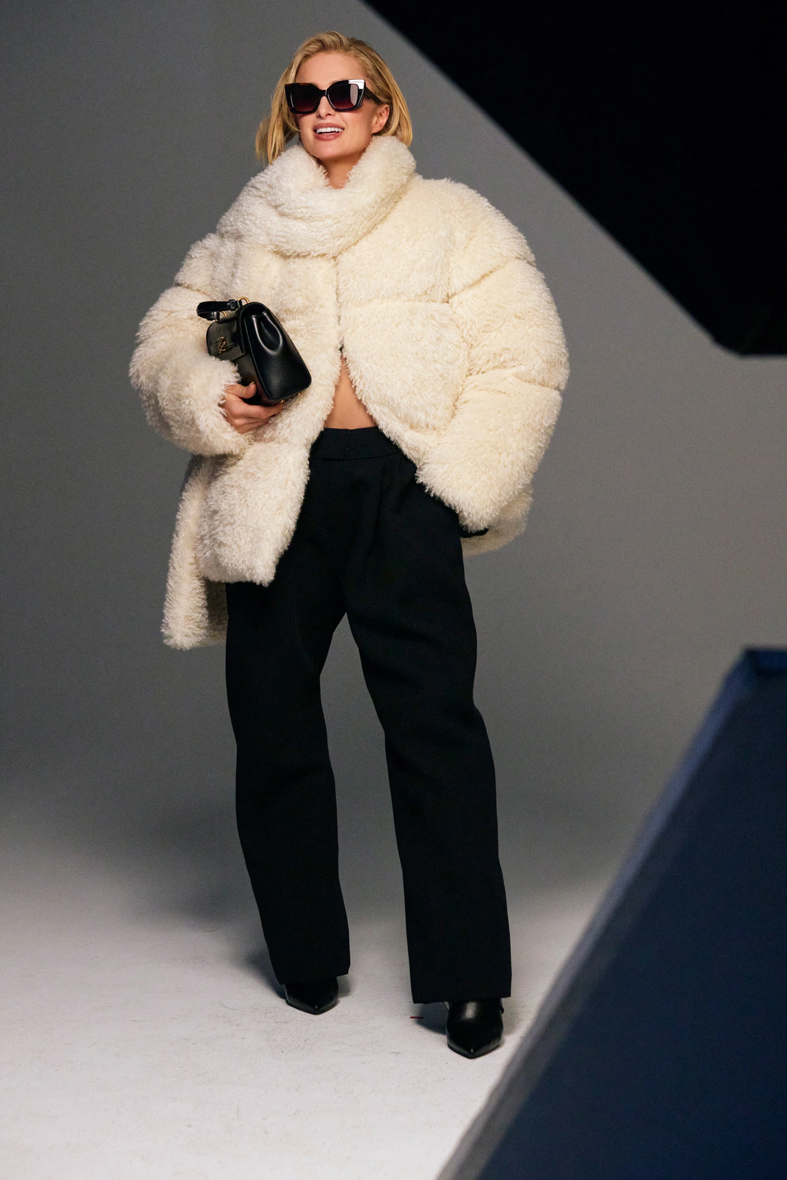 © Stevan Fleming für Karl Lagerfeld Blurred image background