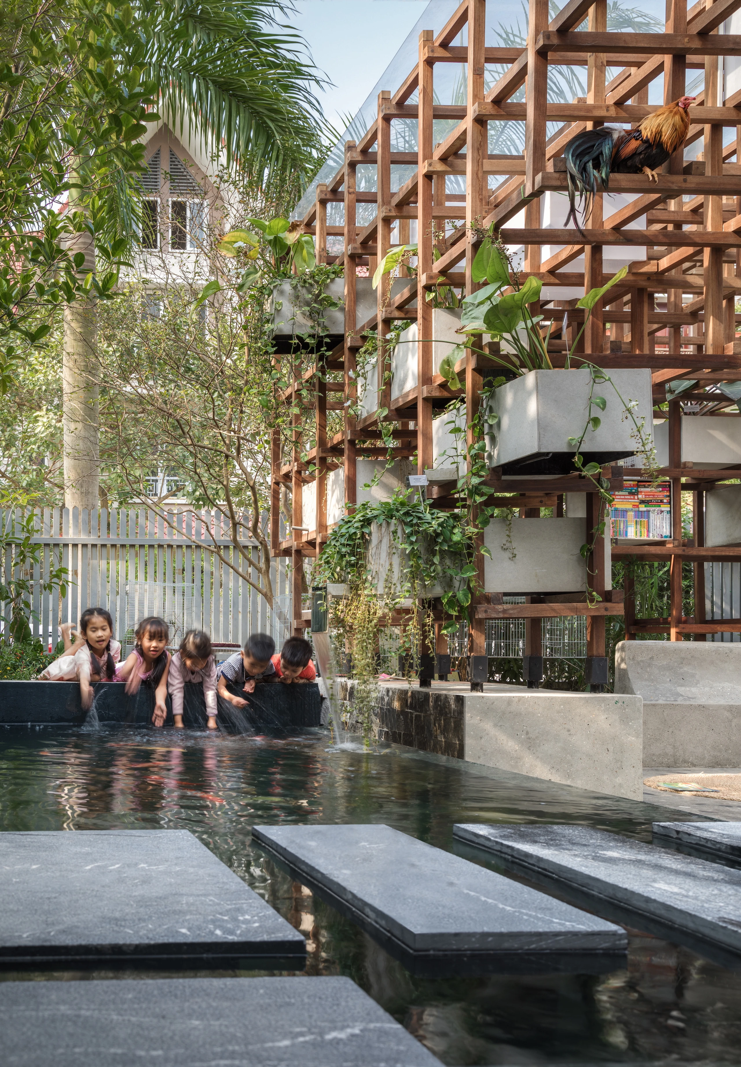 © Thai Thach/ Viet Dung An Blurred image background